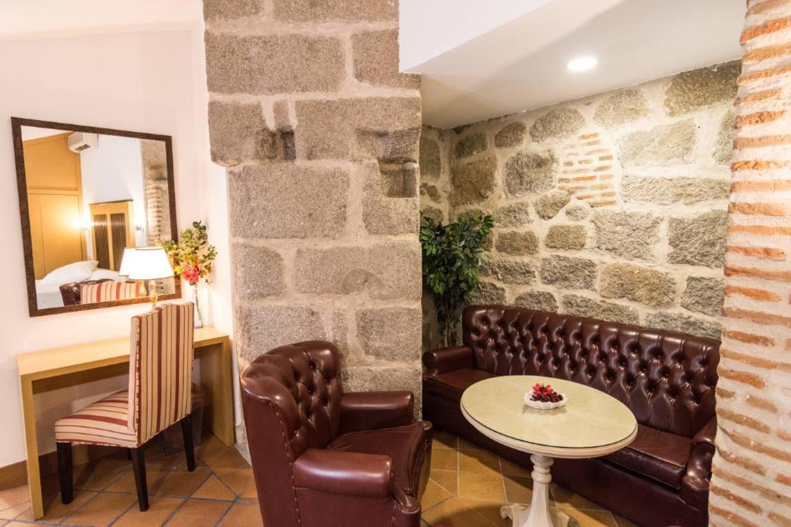 Antika Snoga Hotel Ávila Ngoại thất bức ảnh