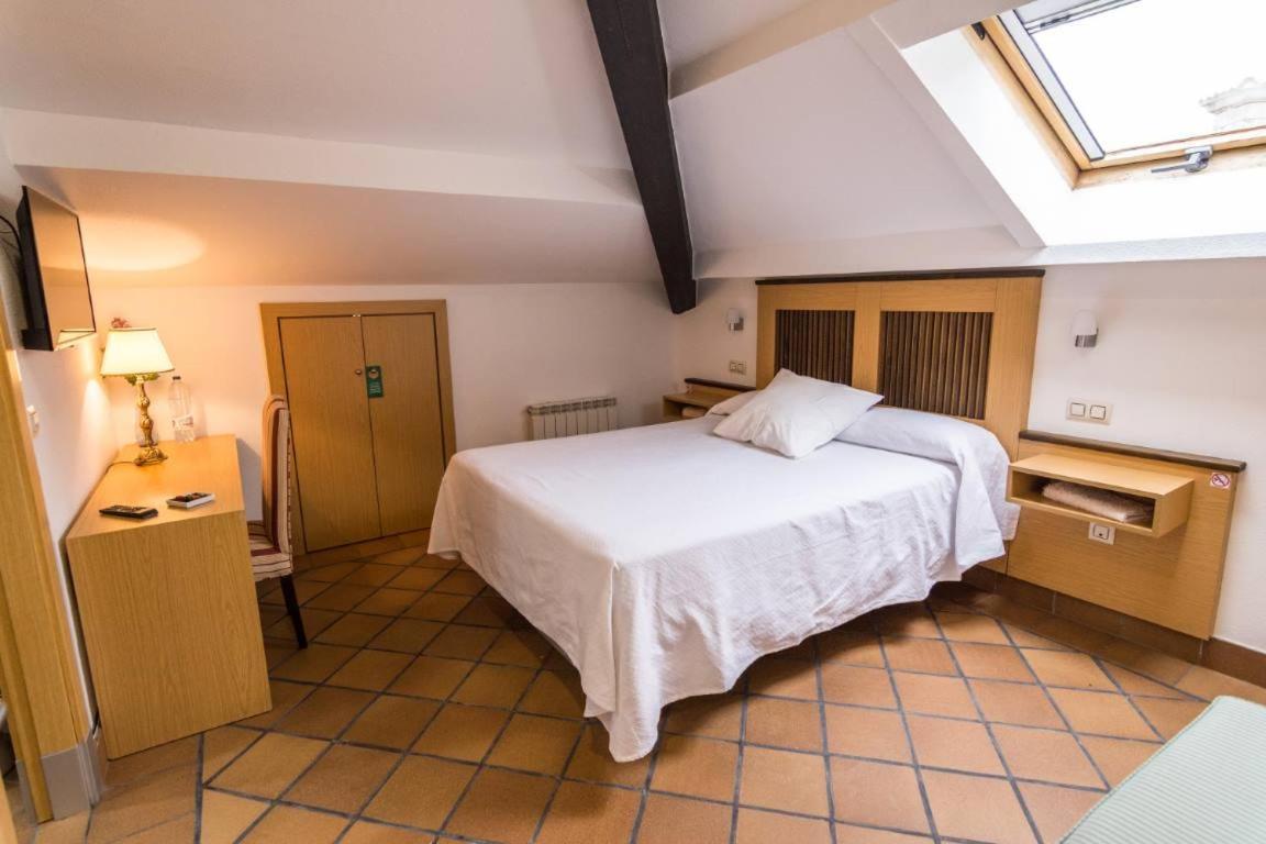 Antika Snoga Hotel Ávila Ngoại thất bức ảnh